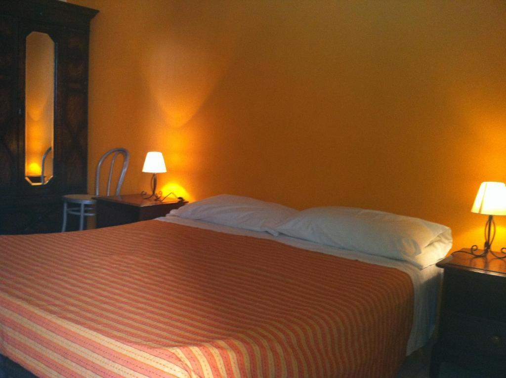 Hotel Bellini 卡塔尼亚 客房 照片
